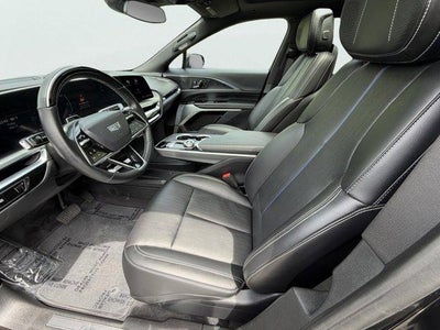 2024 Cadillac LYRIQ Luxury 2