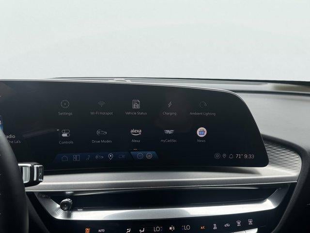 2024 Cadillac LYRIQ Luxury 3