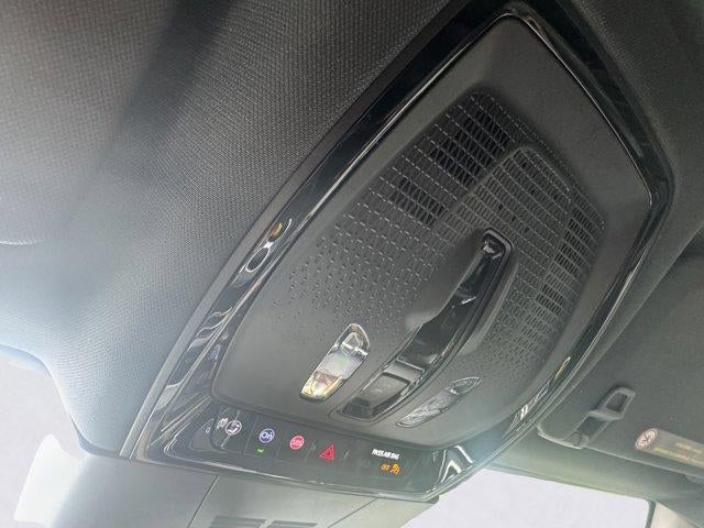 2024 Cadillac LYRIQ Luxury 3