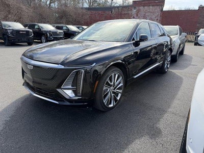 2024 Cadillac LYRIQ Luxury 3