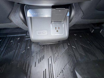 2024 Cadillac LYRIQ Luxury 3