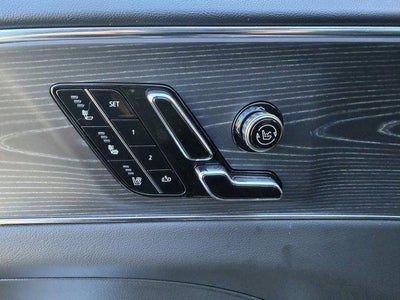 2024 Cadillac LYRIQ Luxury 3