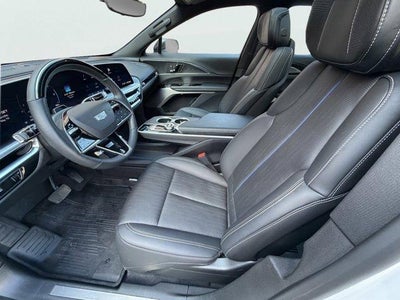 2024 Cadillac LYRIQ Luxury 3