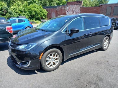 2020 Chrysler Pacifica Touring L