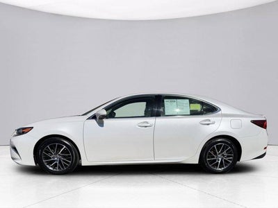 2017 Lexus ES 