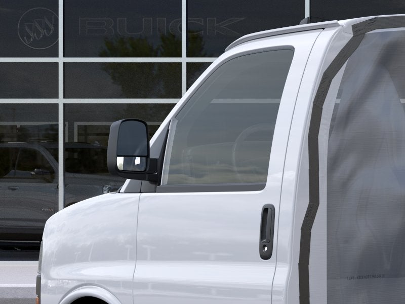 2026 GMC Savana Cutaway 3500 Base