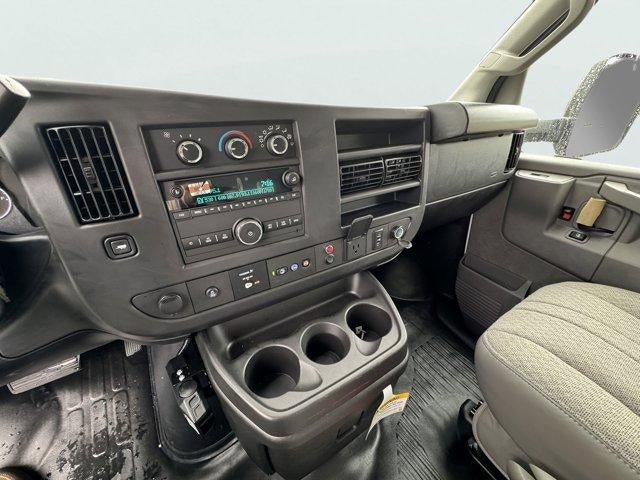 2025 GMC Savana Cutaway 3500 Base