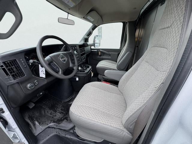 2025 GMC Savana Cutaway 3500 Base