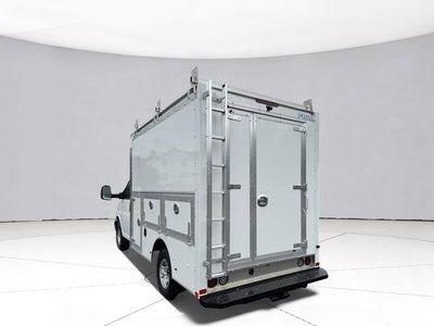 2025 GMC Savana Cutaway 3500 Base