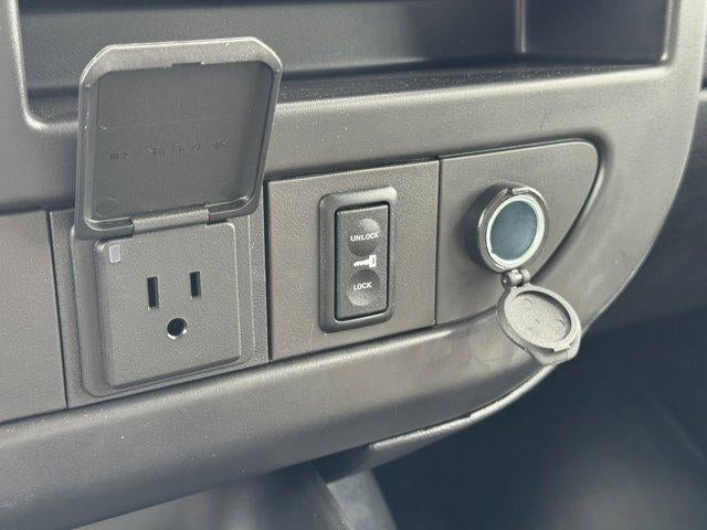 2025 GMC Savana Cutaway 3500 Base