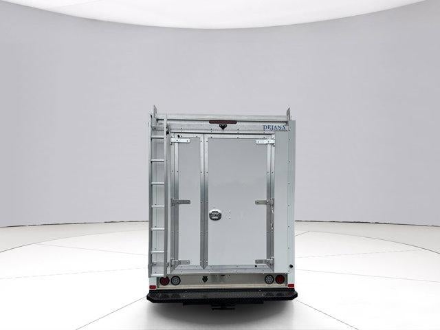 2025 GMC Savana Cutaway 3500 Base