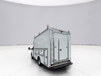 2025 GMC Savana Cutaway 3500 Base