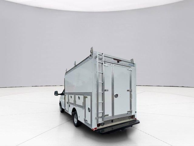 2025 GMC Savana Cutaway 3500 Base