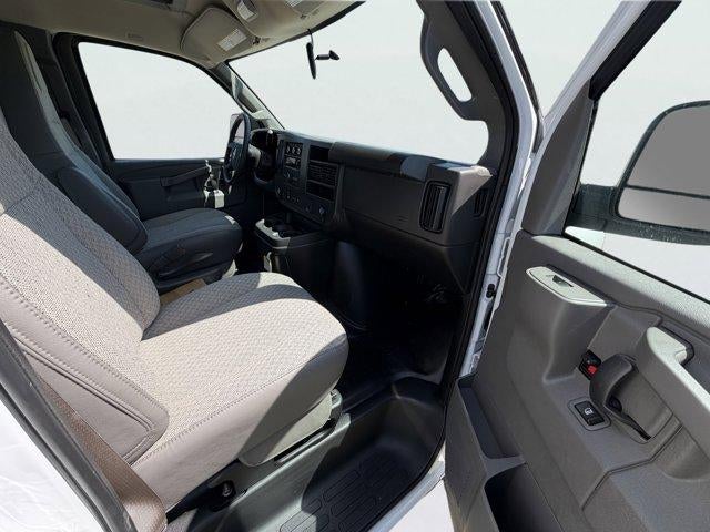 2026 GMC Savana Cutaway 3500 Base