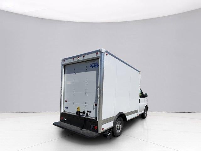 2026 GMC Savana Cutaway 3500 Base