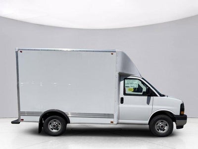 2026 GMC Savana Cutaway 3500 Base