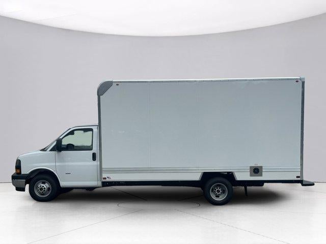 2025 GMC Savana Cutaway 3500 Base