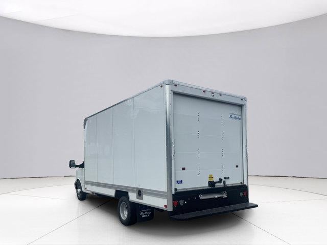 2025 GMC Savana Cutaway 3500 Base