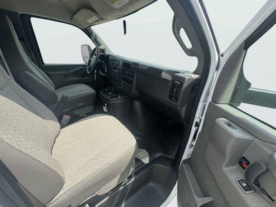 2025 GMC Savana Cutaway 3500 Base