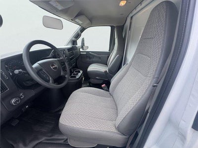 2025 GMC Savana Cutaway 3500 Base