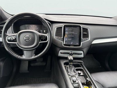 2018 Volvo XC90 Momentum