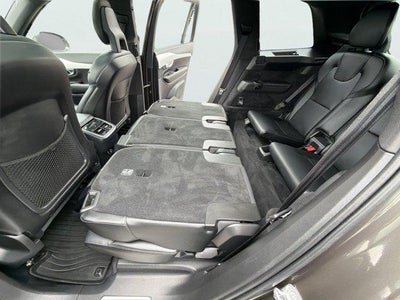 2018 Volvo XC90 Momentum