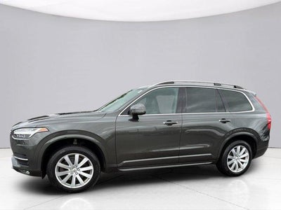 2018 Volvo XC90 Momentum