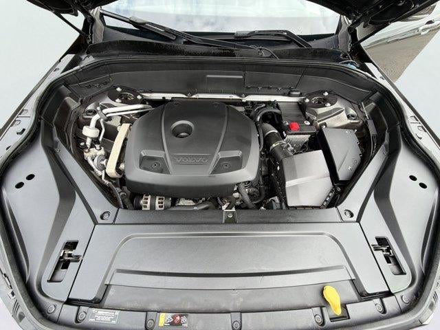 2018 Volvo XC90 Momentum