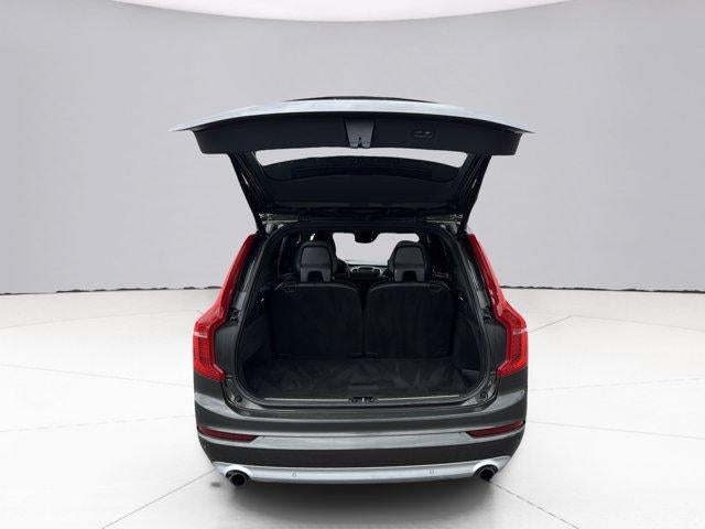 2018 Volvo XC90 Momentum